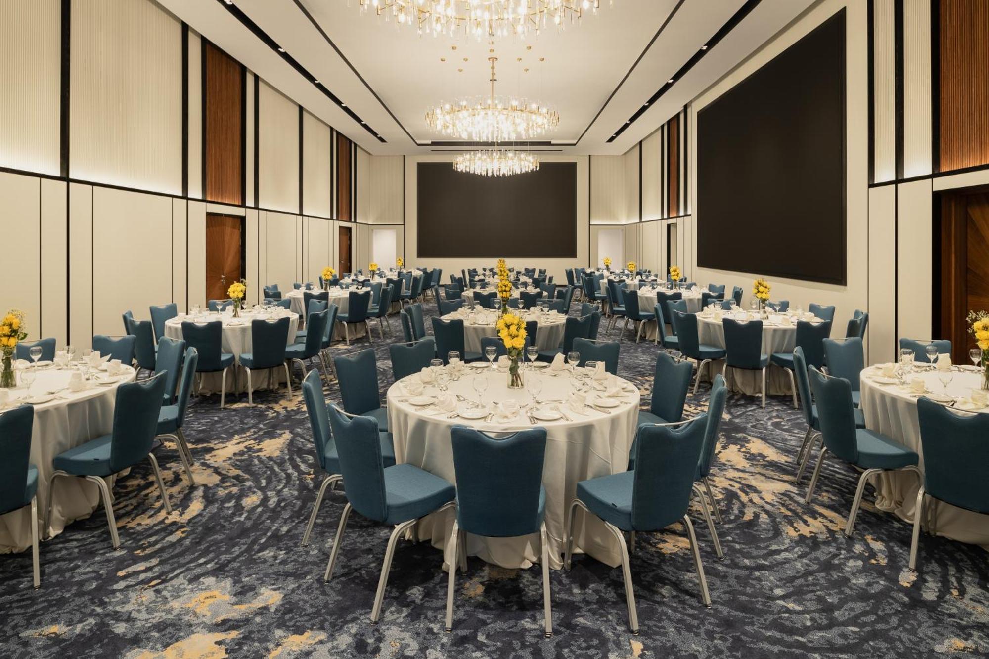 Park Inn By Radisson Hotel & Apartments Kuwait Kuwait City ภายนอก รูปภาพ