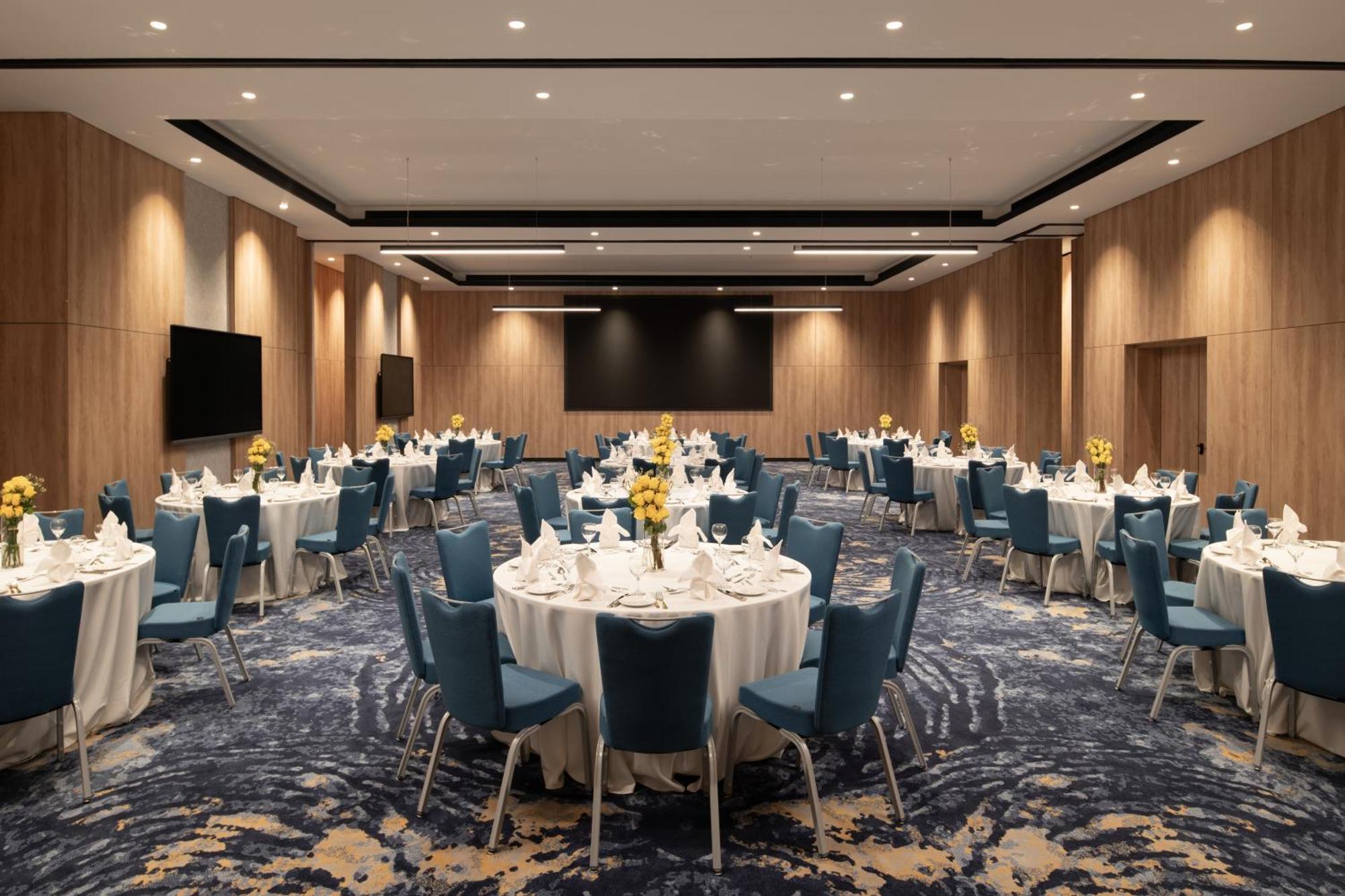Park Inn By Radisson Hotel & Apartments Kuwait Kuwait City ภายนอก รูปภาพ