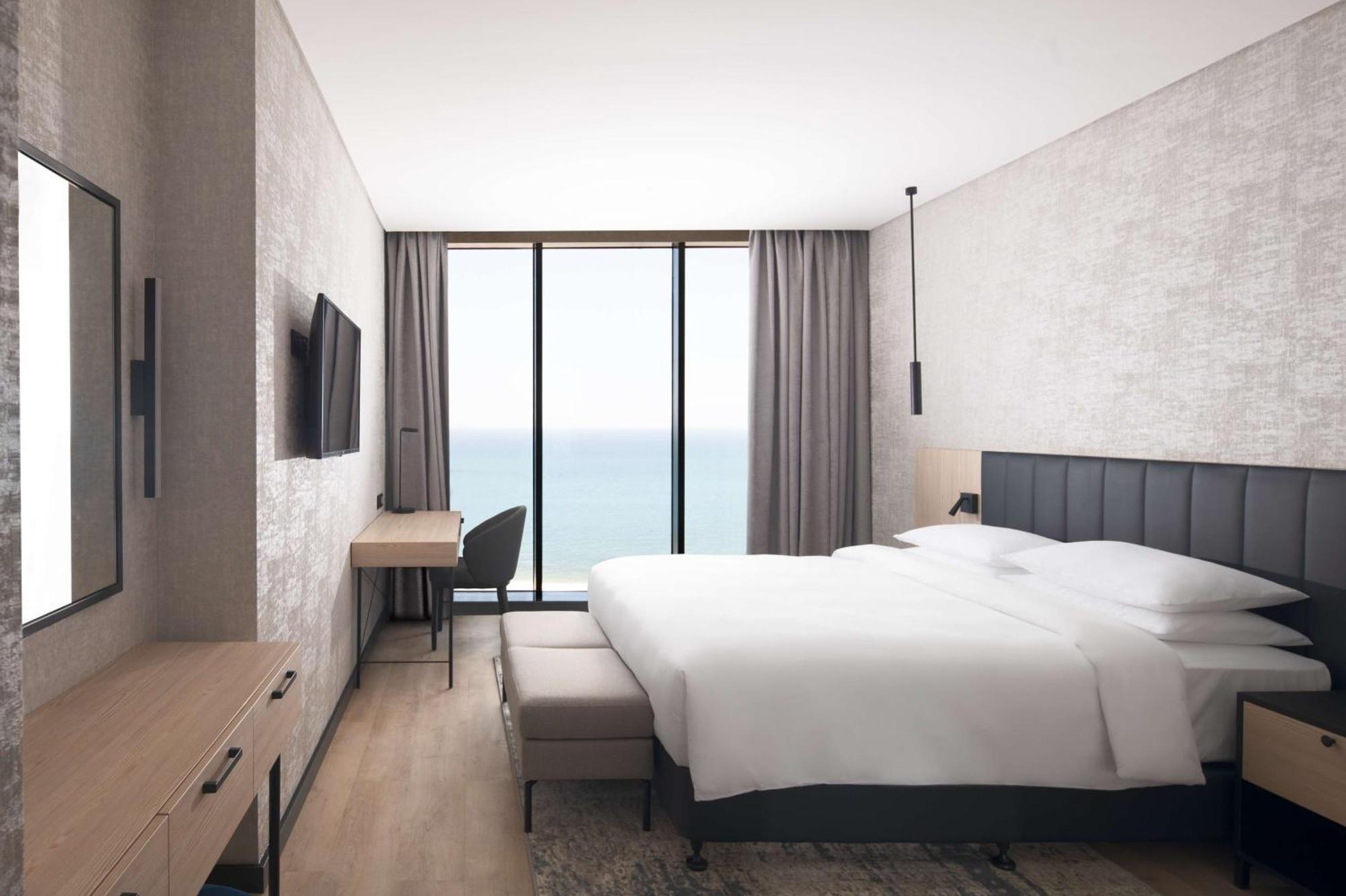 Park Inn By Radisson Hotel & Apartments Kuwait Kuwait City ภายนอก รูปภาพ