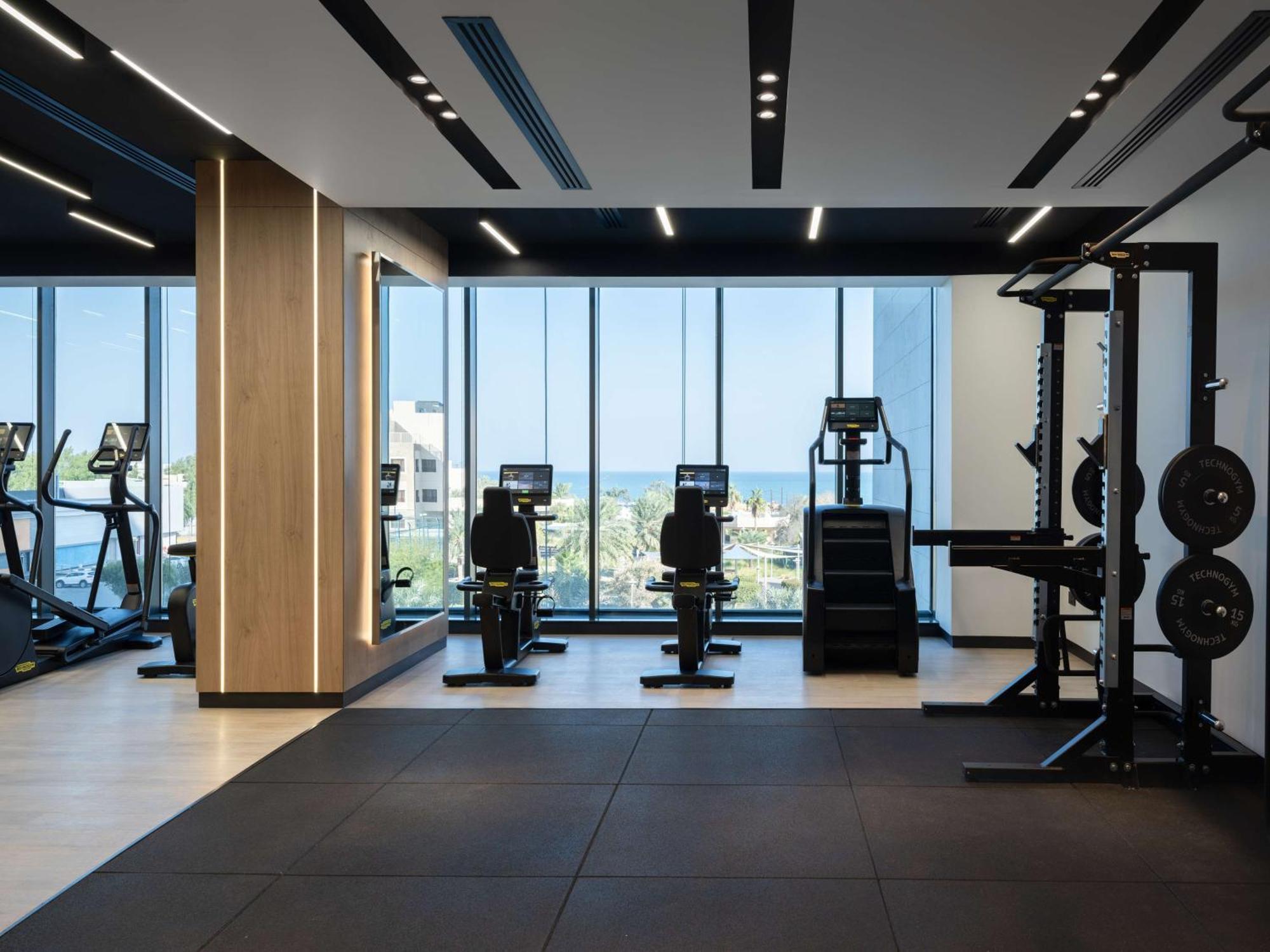 Park Inn By Radisson Hotel & Apartments Kuwait Kuwait City ภายนอก รูปภาพ