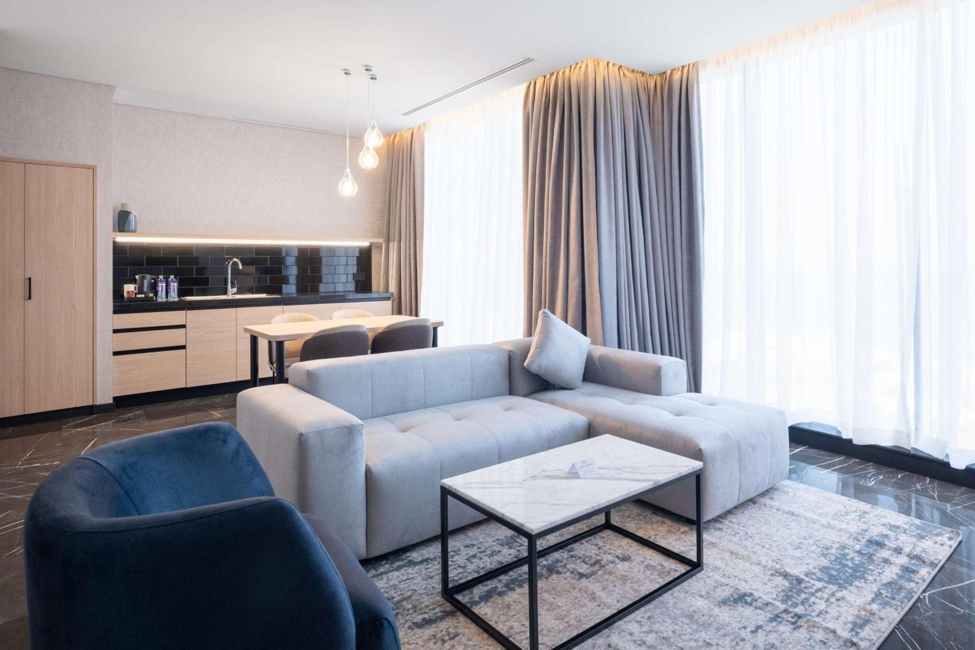Park Inn By Radisson Hotel & Apartments Kuwait Kuwait City ภายนอก รูปภาพ